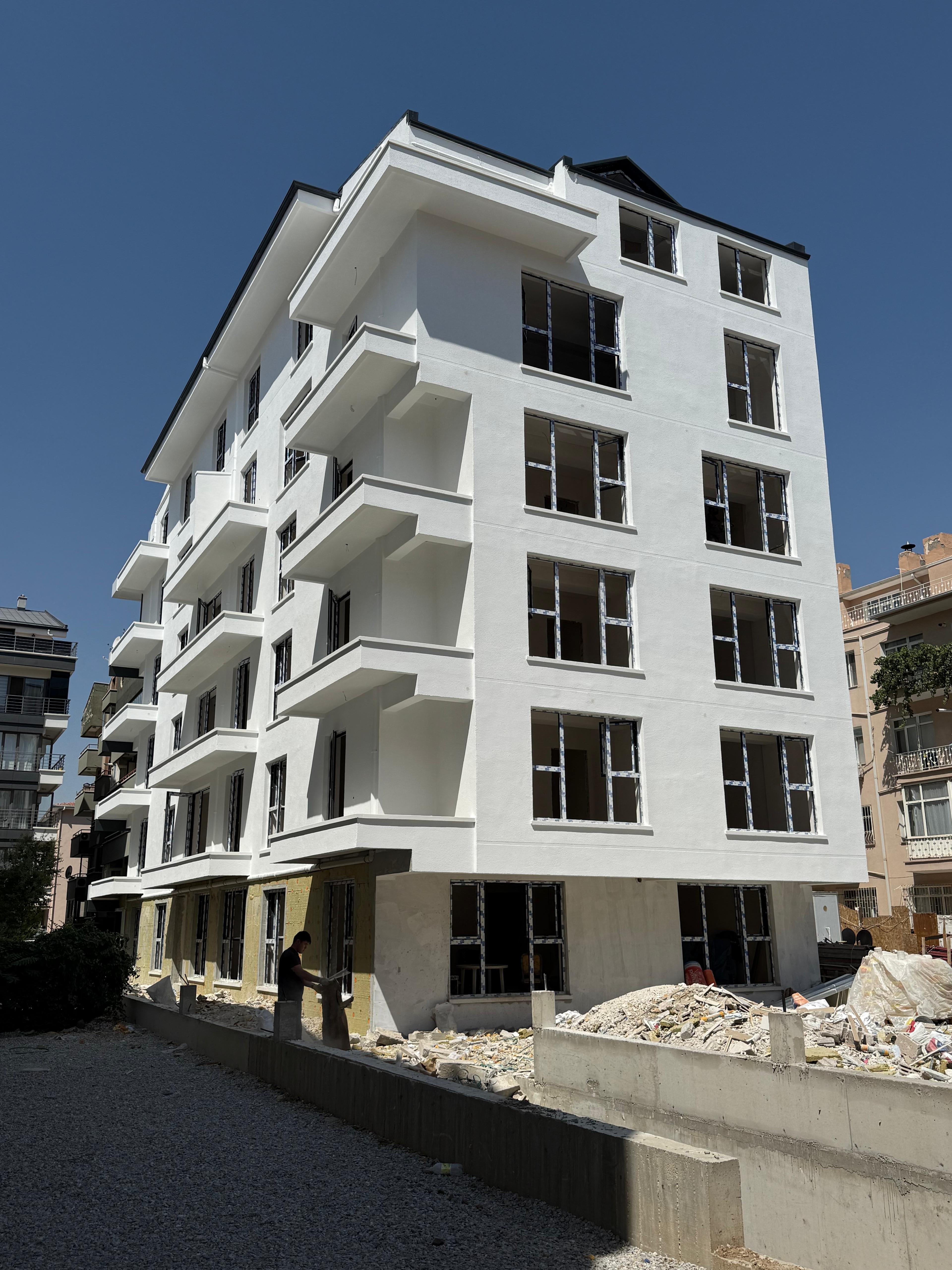 WhatsApp Image 2025-12-05 at 12.03.18 (1)