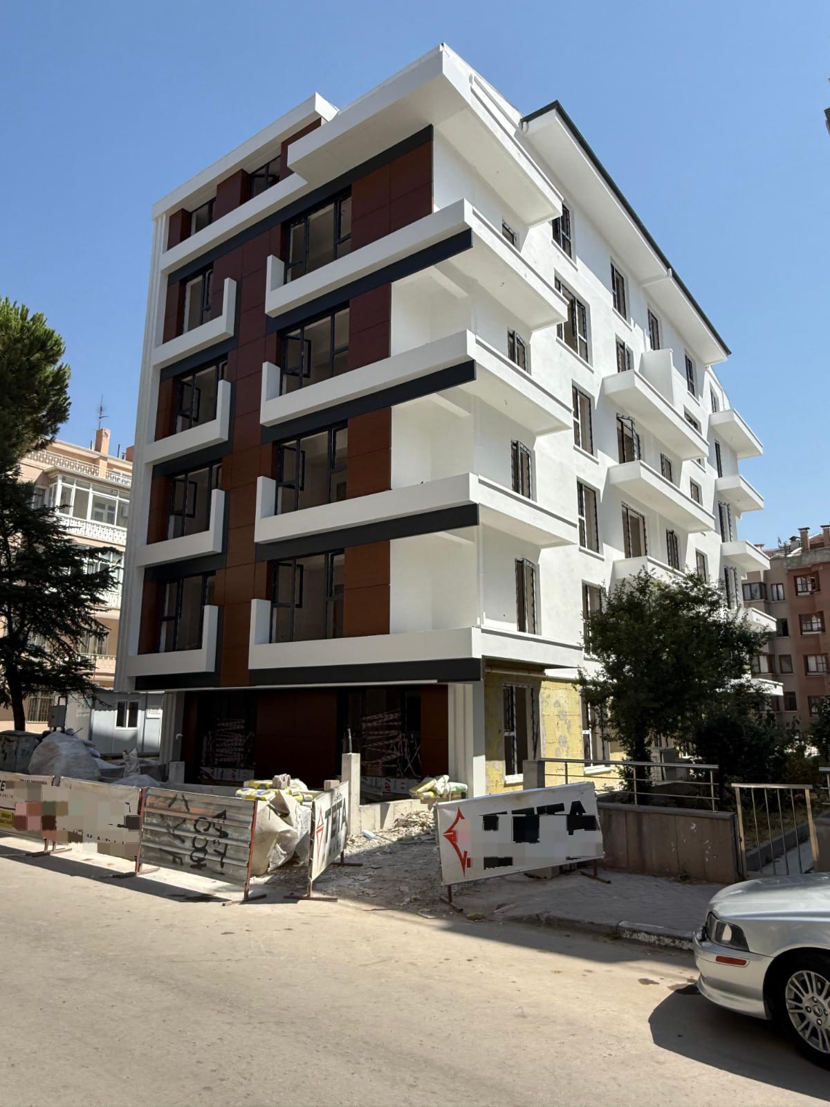 WhatsApp Image 2025-12-05 at 12.51.28